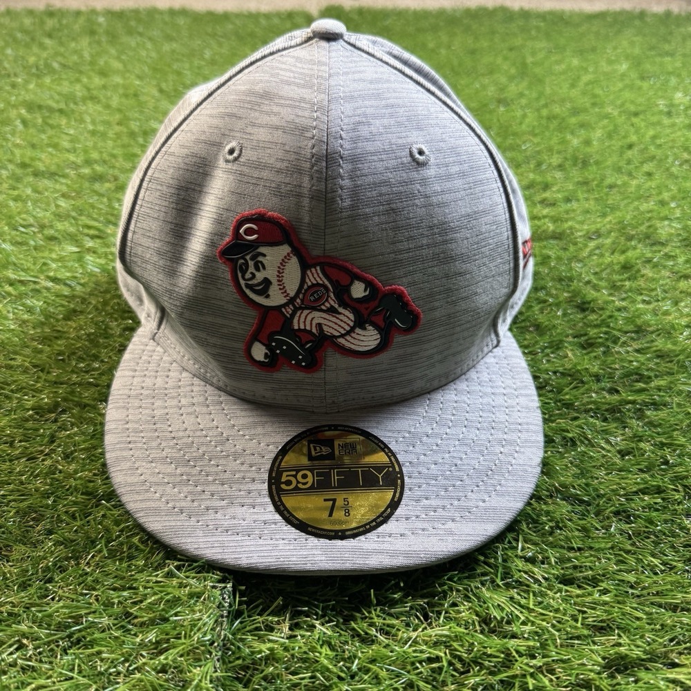 Cincinnati Reds New Era Cooperstown Collection Fitted Hat 7 5/8 Mr. Redlegs NWT